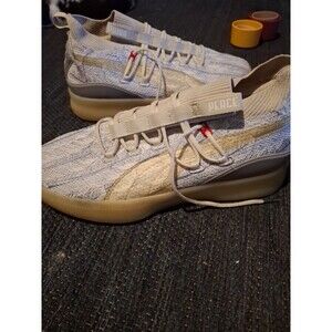 Size 12 - PUMA Clyde Court Peace On Earth